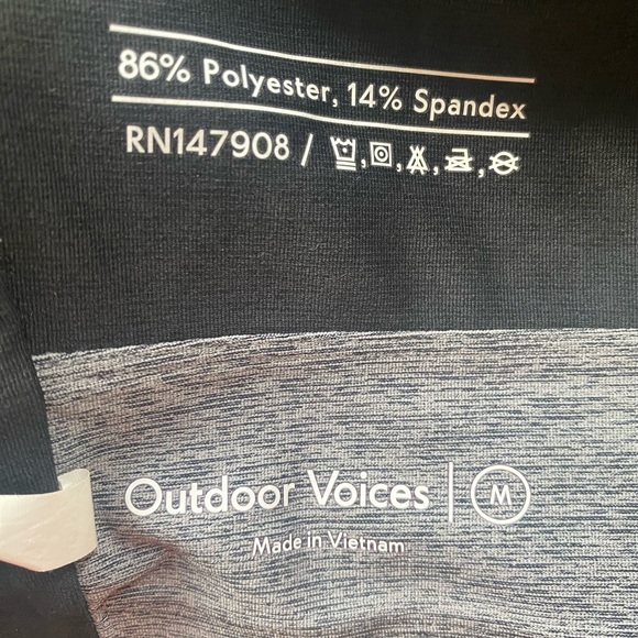 Outdoor Voices 2 pc Workout Set Leggings & Top - Picture 4 of 4